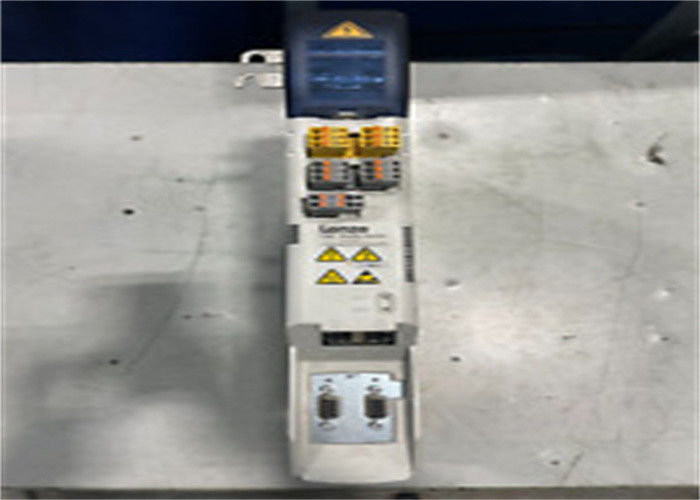 L'INVERSEUR de DOUBLE de Lenze E70ACMSE0104SA2ETR A ENTRÉ la TENSION 565 volts continu