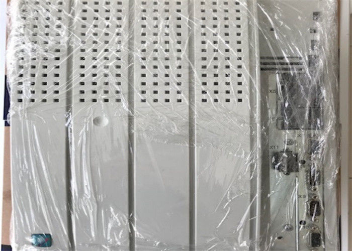 CONTRÔLEUR SERVO de Lenze EVS9328-ESV004 9300 SÉRIES kilowatt de 400/480 VCA 22-30 (29.5-40.2 HP)