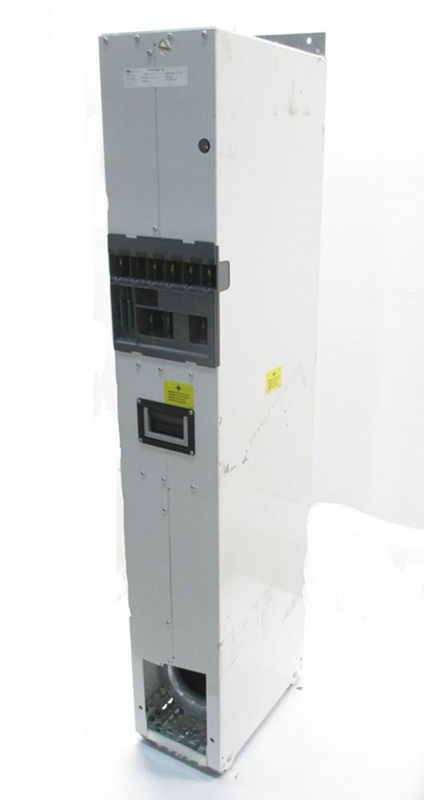 ABB ACS800-704-0910-7 3 QUE LA PHASE A ENTRÉ 816 AMPÈRES A ENTRÉ 380-690 VCA A ENTRÉ 48-63 HERTZ 1000 AMPÈRES ONT PRODUIT 513-932 VOLTS CONTINU DE SORTIE