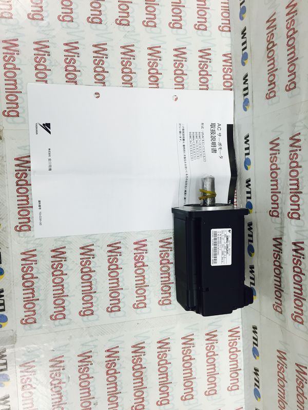 État tout neuf servo industriel de Yaskawa SGMAS-04A2A41 400W 200V de moteur de la CE