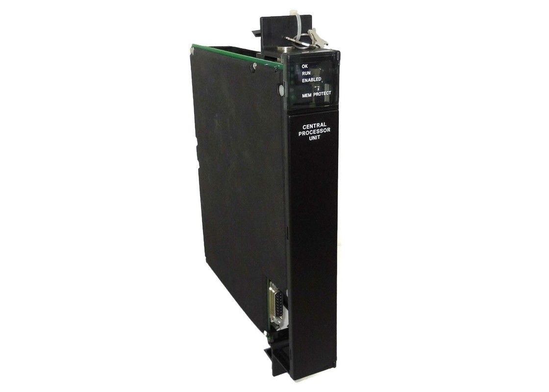 GE IC697CPM790 unité centrale de traitement de 64 mégahertz avec la capacité de calcul employant une virgule flottante à 32 bits