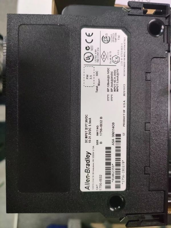 Ab 1746-NO8V 20 mA à dc 5V 160 mA 24V à C.C 320 µV/count de 16 bits