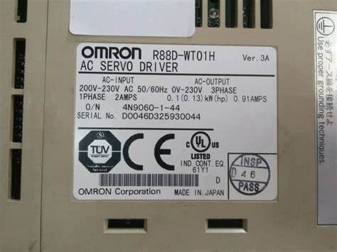 Le CONDUCTEUR SERVO 1.16A 240V d'OMRON R88D-GT01H type CHARGENT de 100 W d'analogue/impulsion entrée