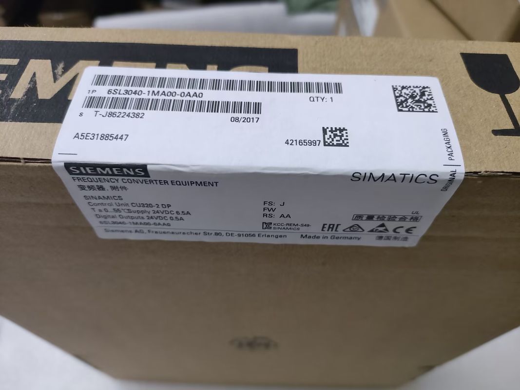 DP de Siemens 6SL3040-1MA00-0AA0 CU320-2 AVEC l'INTERFACE de PROFIBUS SANS CARTE FLASH COMPACTE.