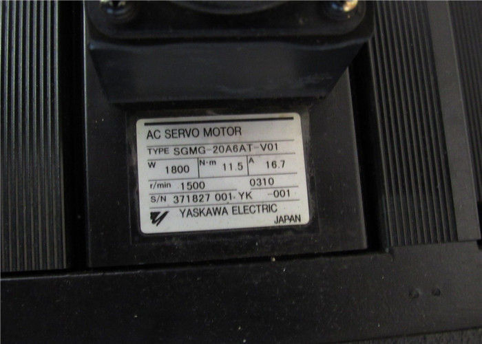 Série électrique industrielle du moteur servo 1800W SGMG à C.A. de SGMG-20A6AT-VO1 Yaskawa nouvelle