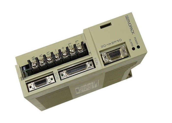 ALIMENTATION d'ÉNERGIE de HP 200 V du lecteur 0,07 de Yasakawa SGDA-A5VP Ac Servo Motor POUR le CONTRÔLE de POSITION