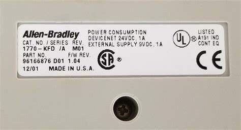 Courses de module d'ab 1770-KFD sur 9,0 volts de tension CC et 1 ampère de l'interface RS-232 actuelle