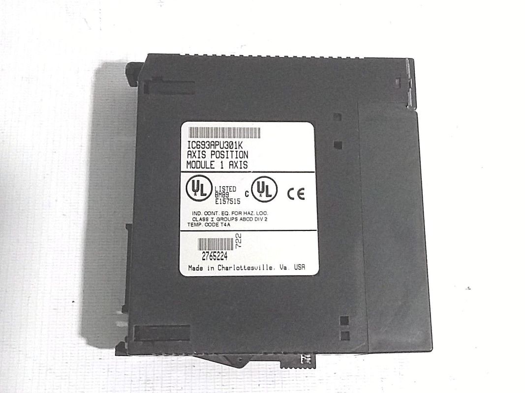 IC693BEM320 GE Fanuc Serial Interface Device permet la connexion d'un maximum de 64 modules de points d'entrée/sortie