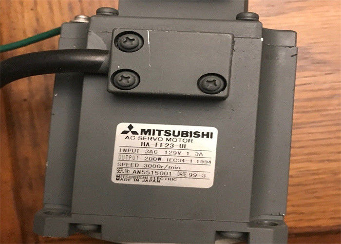 Mitsubishi NEW 200W AC SERVO MOTOR HA-FF23-UL 3AC 129V 1,3A 3000 tours par minute