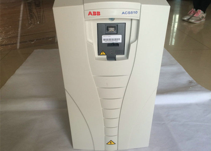 45 kW ABB ACS510-01-088A-4 entraînements standard 45 kW I2n 88 A, classe de protection IP21