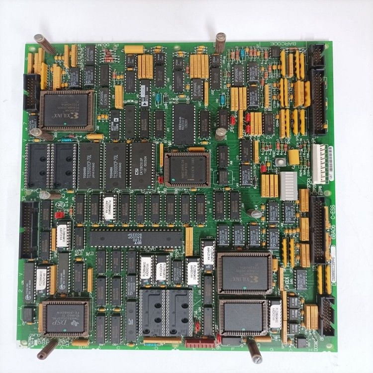 GE IC697CGR935 Fente 1 du rack 0 3,1 ampères nominale Fente unique CPU 12K chacun