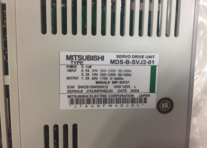 Mitsubishi entraînements électriques MDS-B-SVJ2-01 Servo moteur à courant alternatif industriel 0.1KW 0.9A