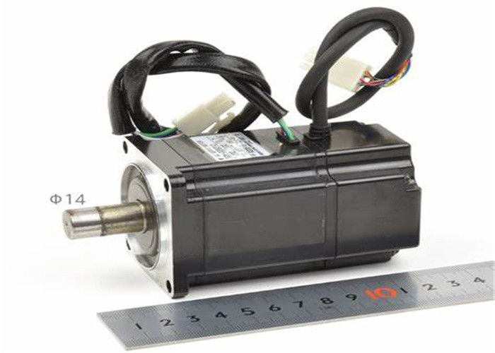 Yaskawa SGM-02B312 tout nouveau servo moteur dans la boîte d'origine 100V