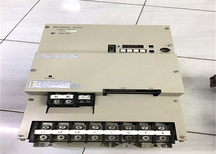 Yaskawa SGDM-1AADA-A AC Servo Drive tout neuf dans la boîte d'origine