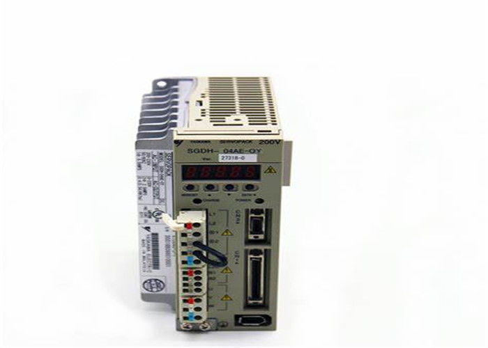 La série 2 de Yaskawa Sigma SGDH-04AE-OY Servo Drive est une toute nouvelle boîte