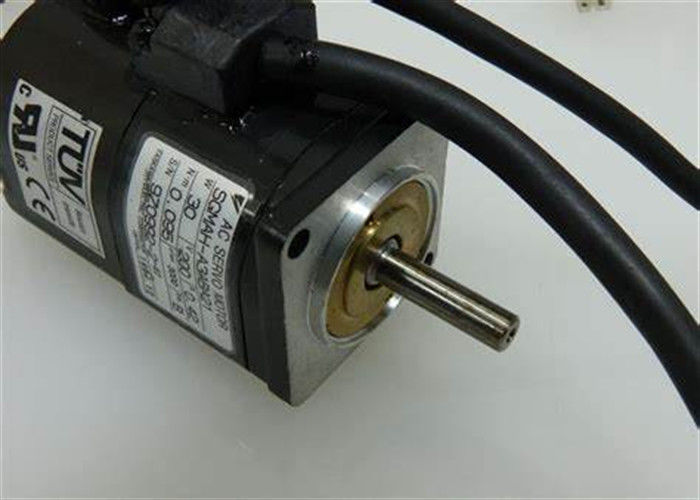 Yaskawa tout neuf SGMAH-A3ABA21 moteur à courant alternatif dans la boîte
