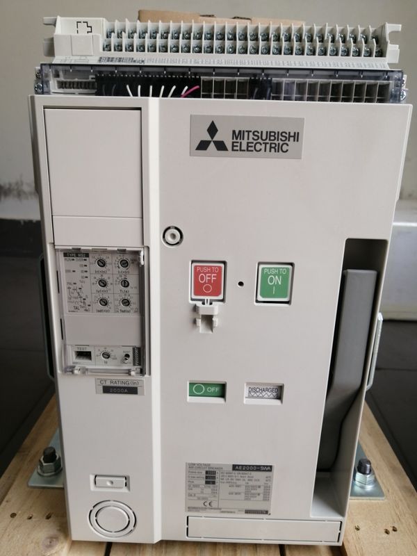 Nouveau disjoncteur à air de Mitsubishi AE2000-SS 3P 2000A ACB fonctionnel basse tension