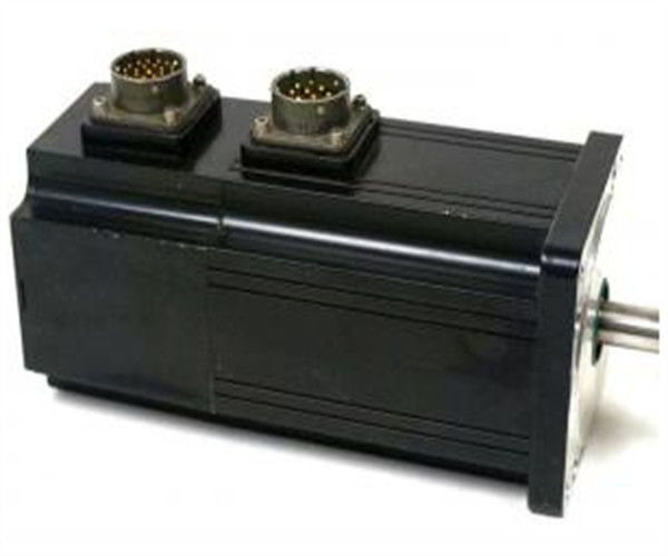 MGE-205-CBNS-0000 Servo moteur, 230VAC connecteurs MS de la bride de montage anglaise