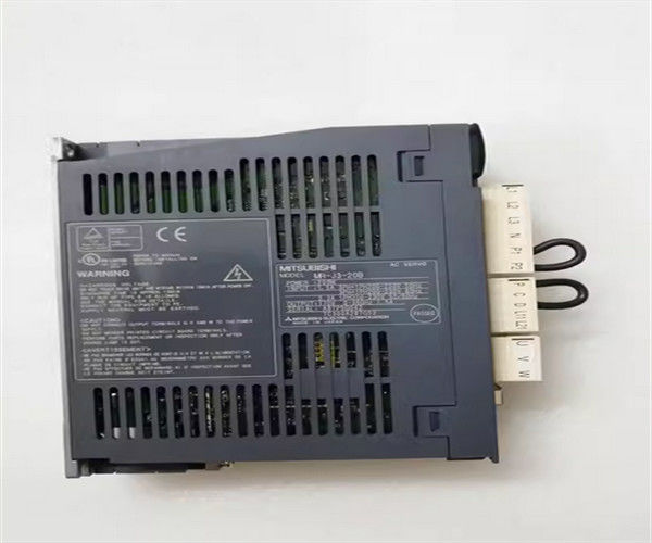 MR-J3-200B Servo-amplificateur à courant alternatif de 2 kW Mitsubishi MR-J3 200 à 230 V