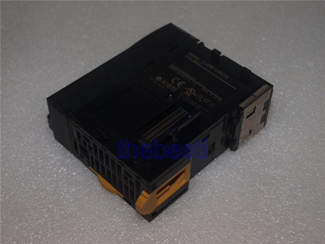 Omron CJ2M-CPU15 Capacité de mémoire de données 160 K mots Module de contrôle logique