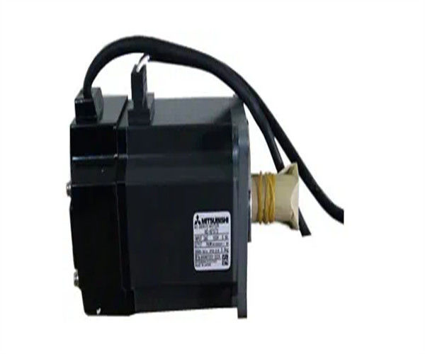 HC-SFS201 Servo-moteur à haute vitesse 2000 tr/min 2500 tr/min 0,00425 kg.m2 Moment d'inertie
