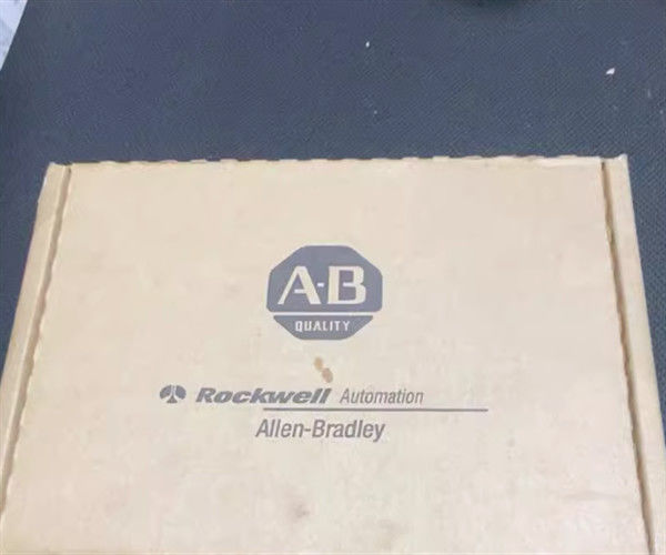 Allen-Bradley 1747-L552 SLC 500 SLC 5/05 Processeur, mémoire 32K