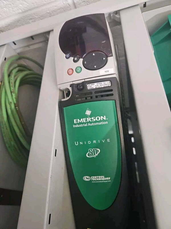 EMERSON SP1403 Disque alternatif à vitesse variable universel pour moteurs à induction et servo