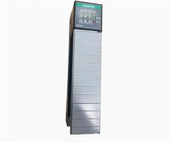 GE Fanuc RX3i Unité centrale de traitement IC695CPE305 avec 255 appareils d'entrée/sortie à distance Simplex et protocoles série Modbus/RTU